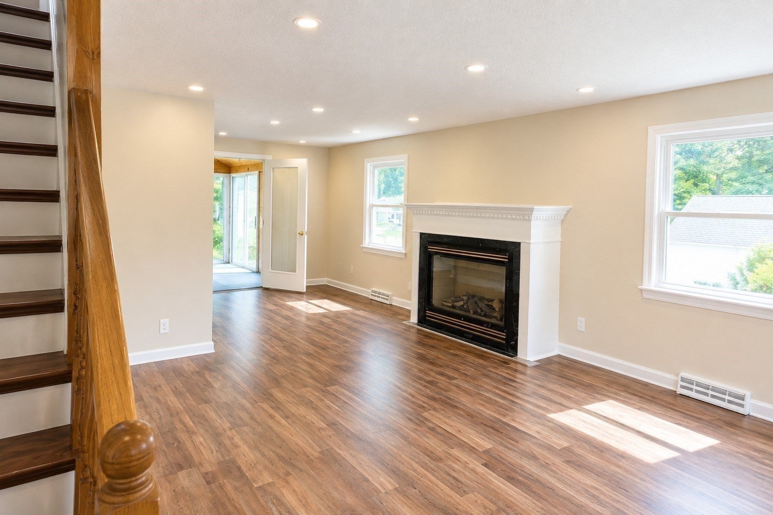 117 Lexington Ave, Lowell, MA, 117 Lexington Ave, Lowell, MA Photo #10