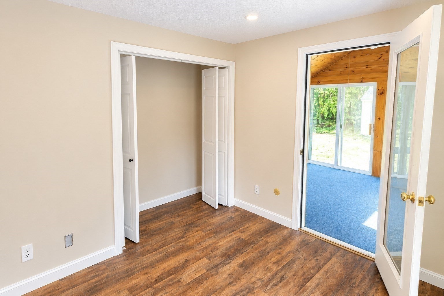 117 Lexington Ave, Lowell, MA, 117 Lexington Ave, Lowell, MA Photo #23