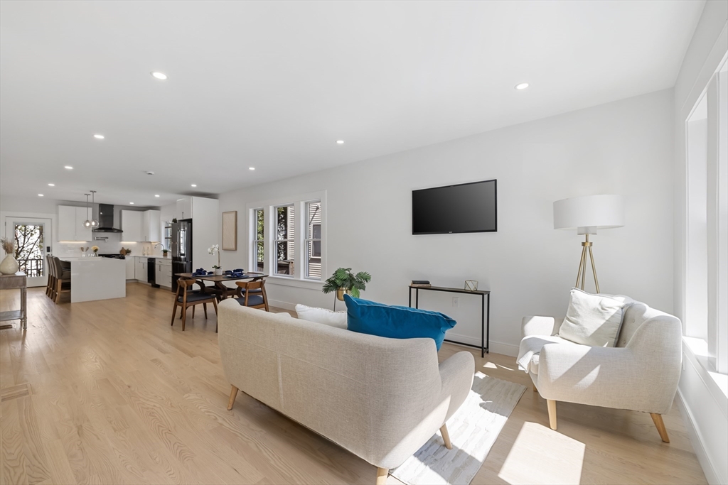 37 Seven Pines Ave 37