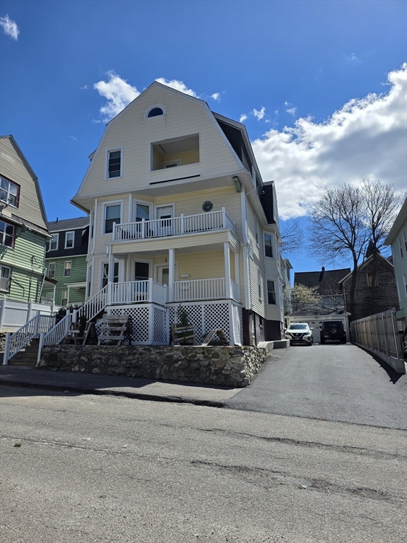 2 Hillside St 3