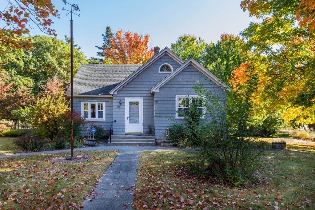 Photo of 160 Lunenburg Road, Townsend, MA