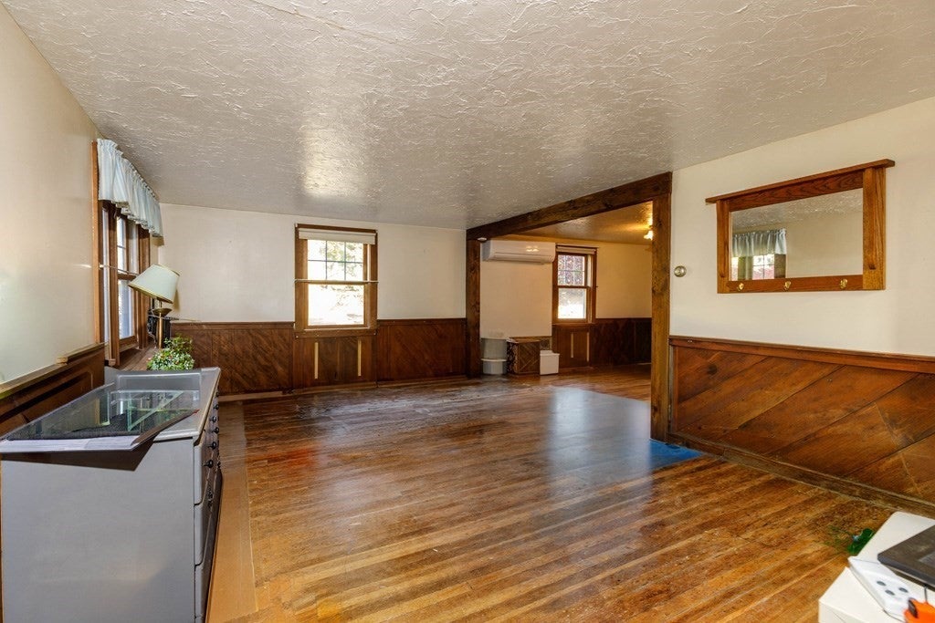 160 Lunenburg Road, Townsend, MA Photo #3