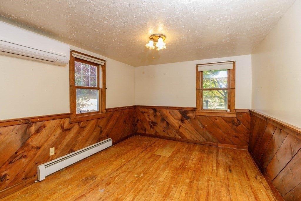 160 Lunenburg Road, Townsend, MA Photo #4
