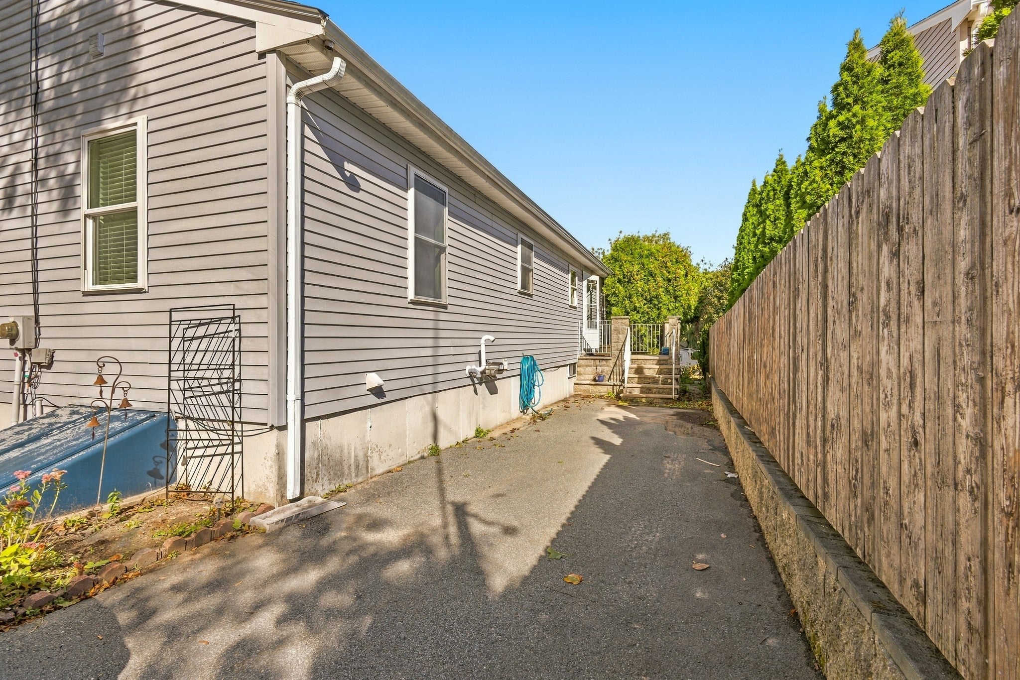 739 County St, New Bedford, MA Photo #32