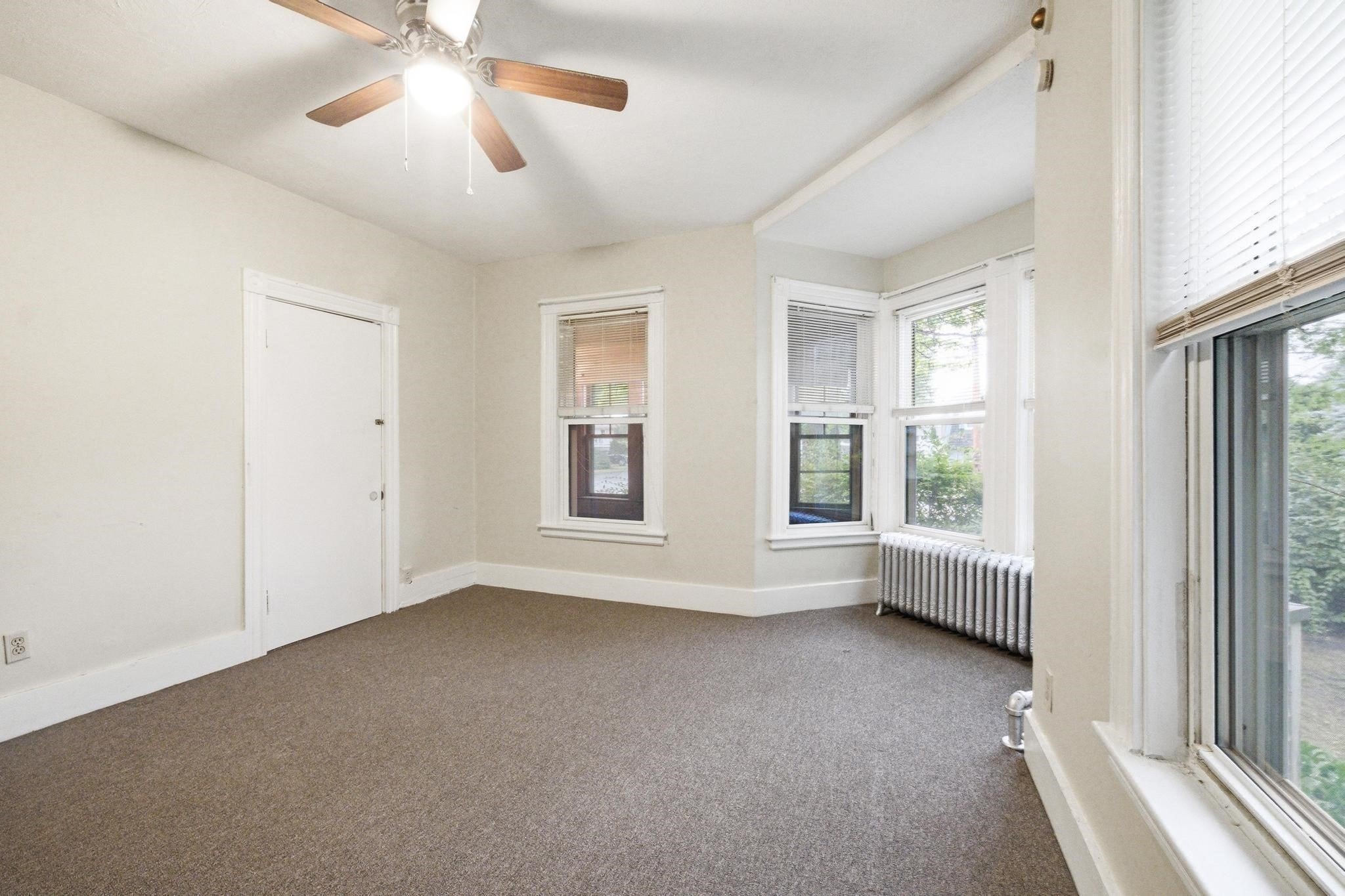 219 Montvale AVE, Woburn, MA Photo #8