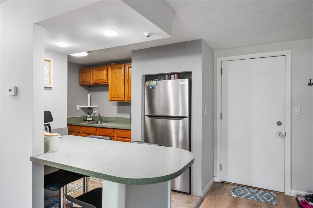 103 Grove St 346