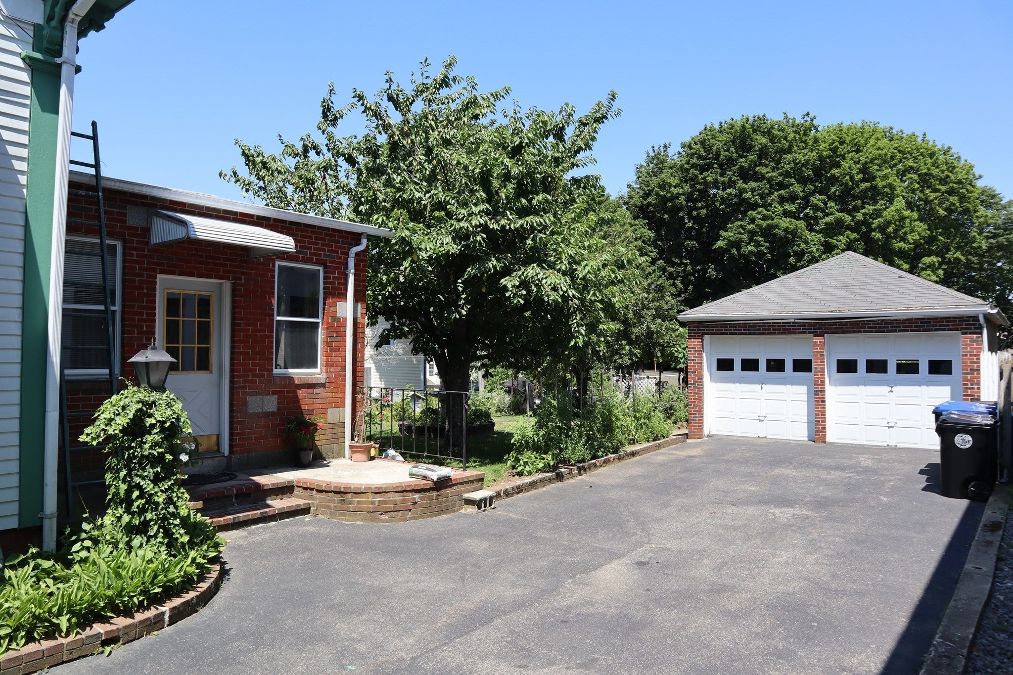 7-R W Dane St