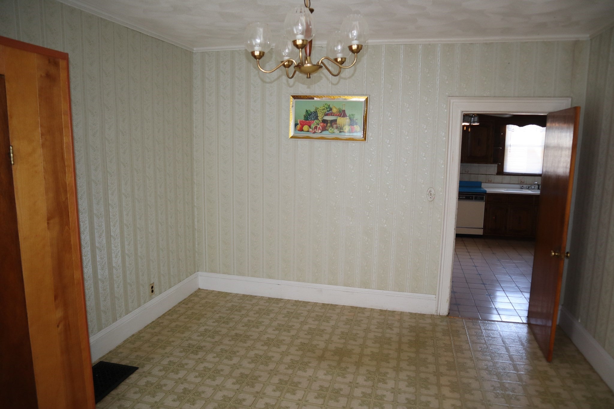 7-R W Dane St, Beverly, MA Photo #16