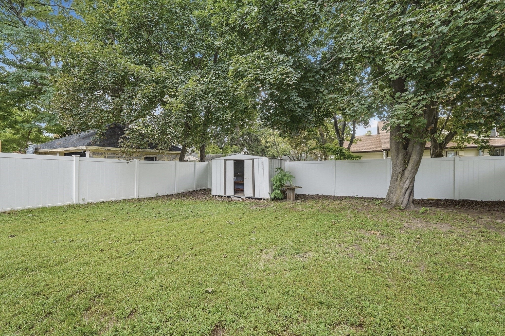 132 Gilbert Ave, Springfield, MA, 132 Gilbert Ave, Springfield, MA Photo #23