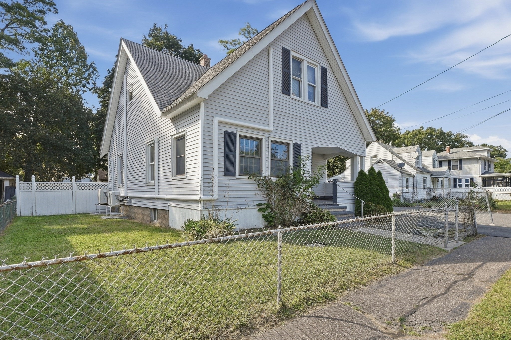 132 Gilbert Ave, Springfield, MA, 132 Gilbert Ave, Springfield, MA Photo #2