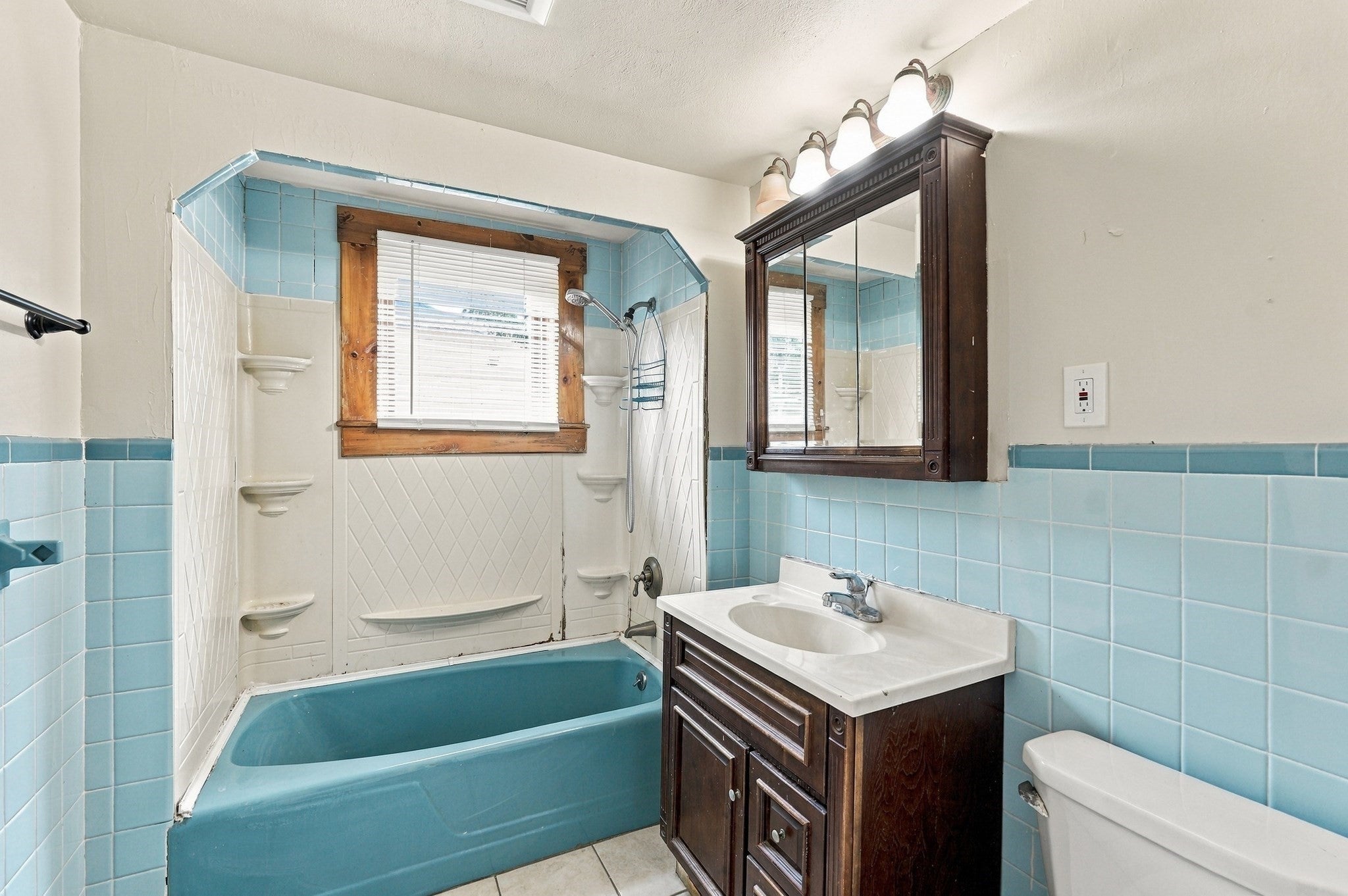 132 Gilbert Ave, Springfield, MA, 132 Gilbert Ave, Springfield, MA Photo #31