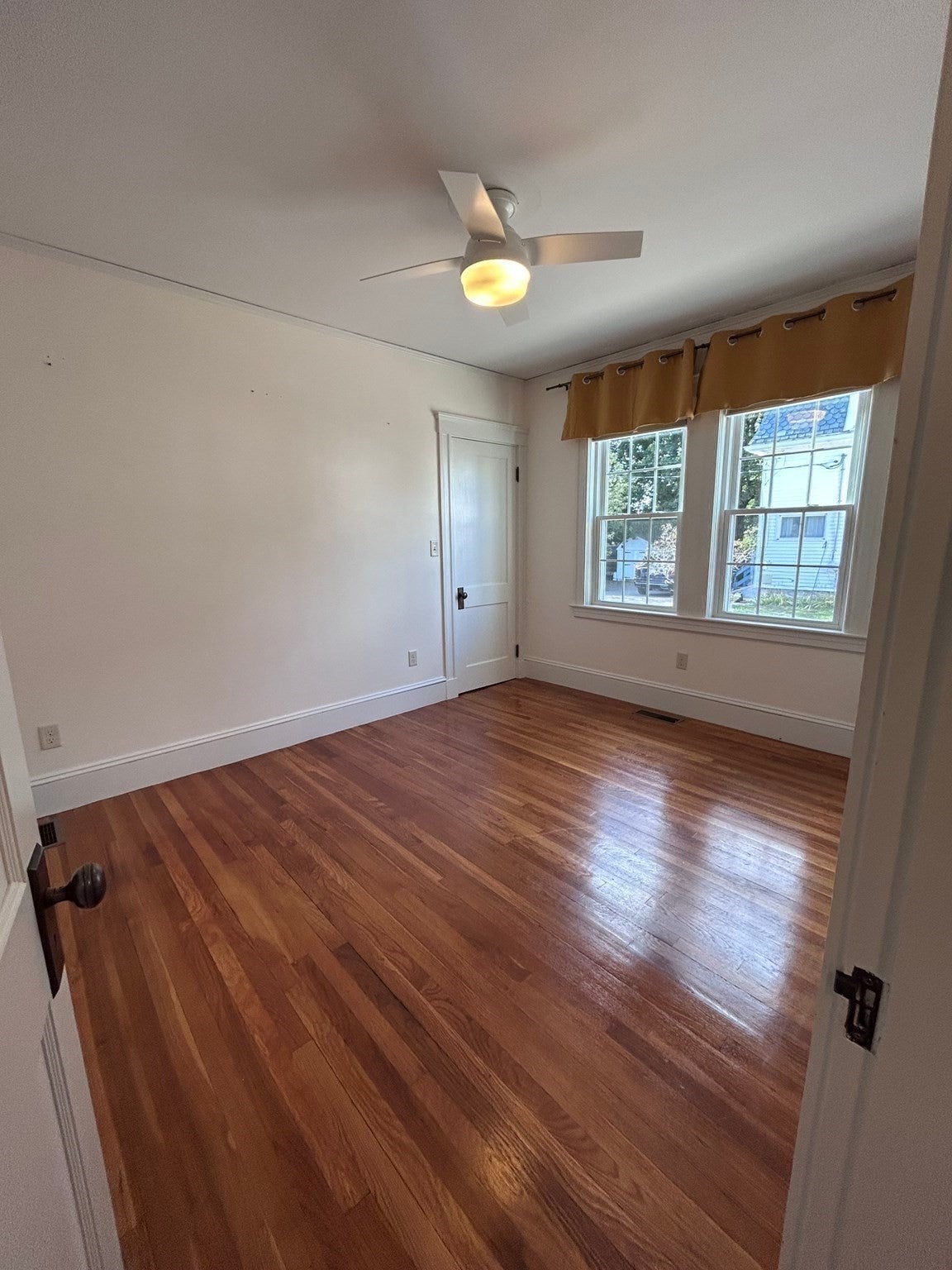 128 Willow ST #1, Boston, MA Photo #18