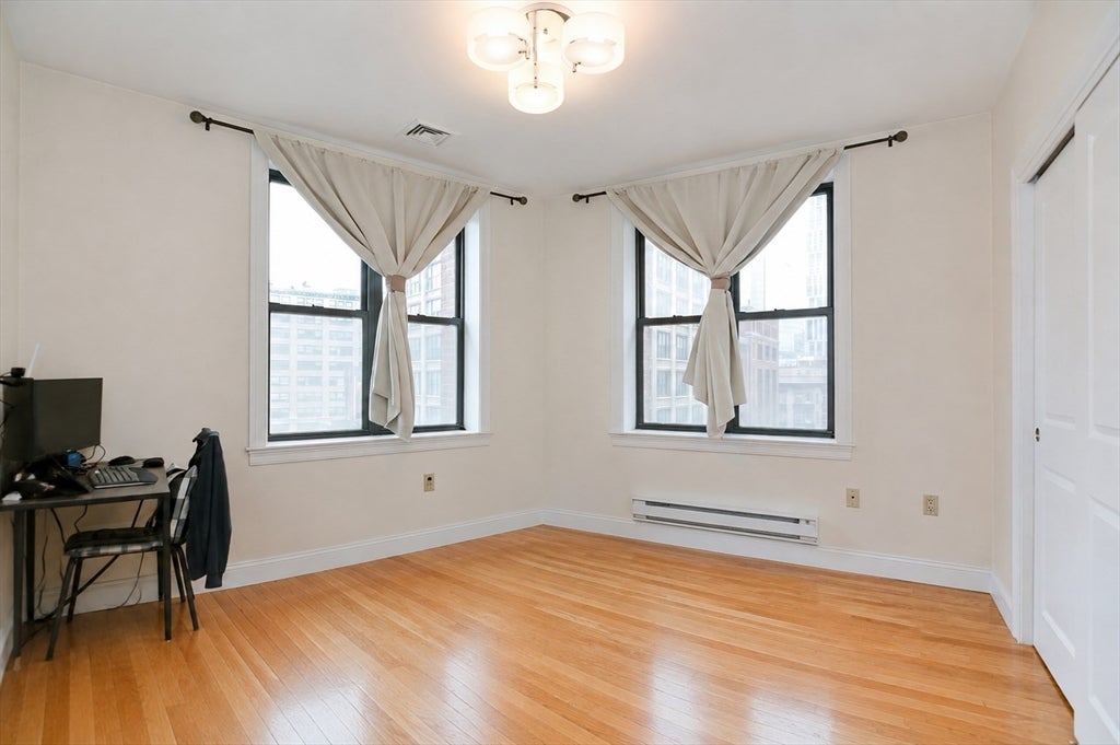 42 Beach St #6B, Boston, MA Photo #4