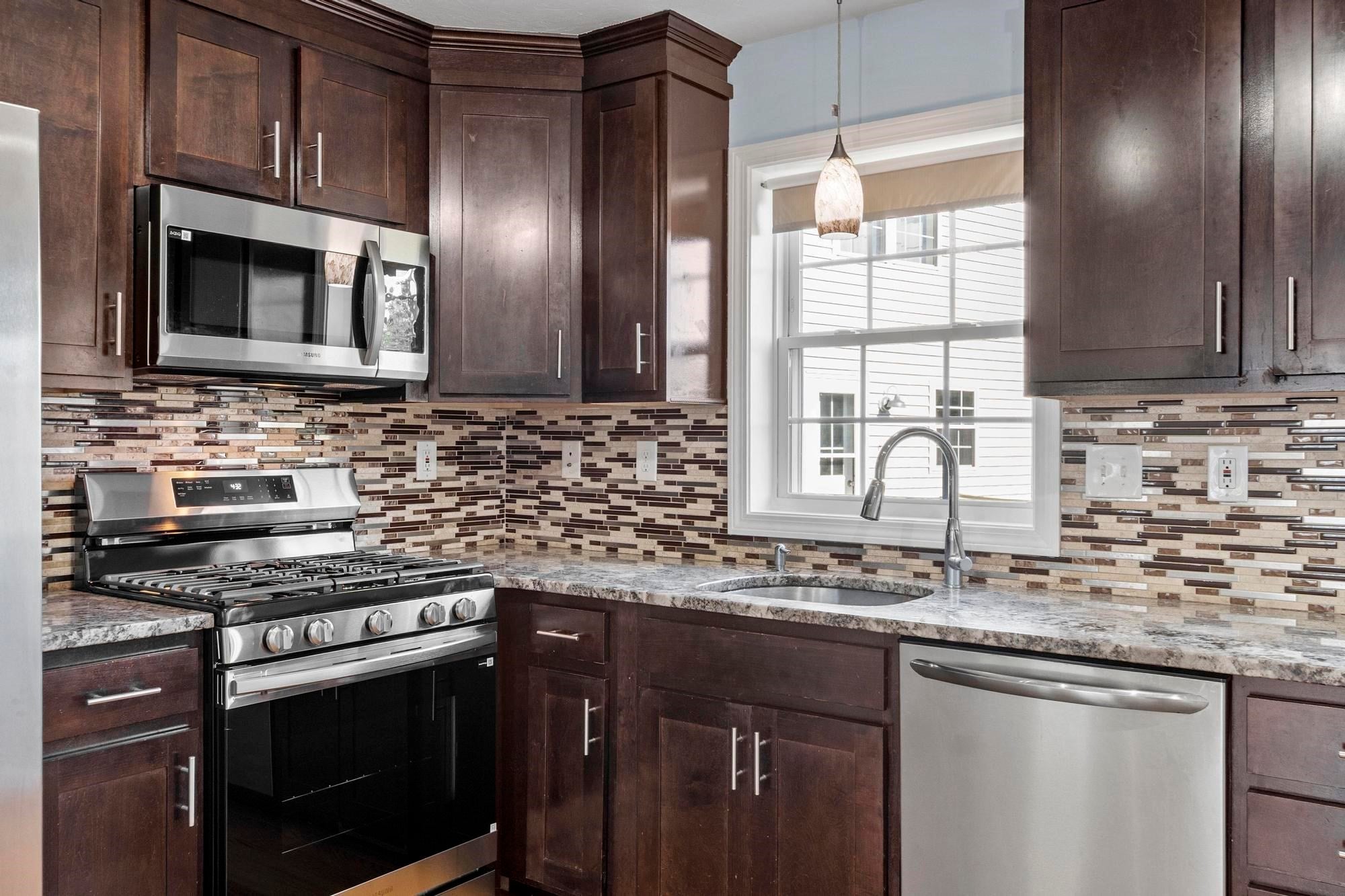 15 Bandon Circle 15, Westford MA 01886