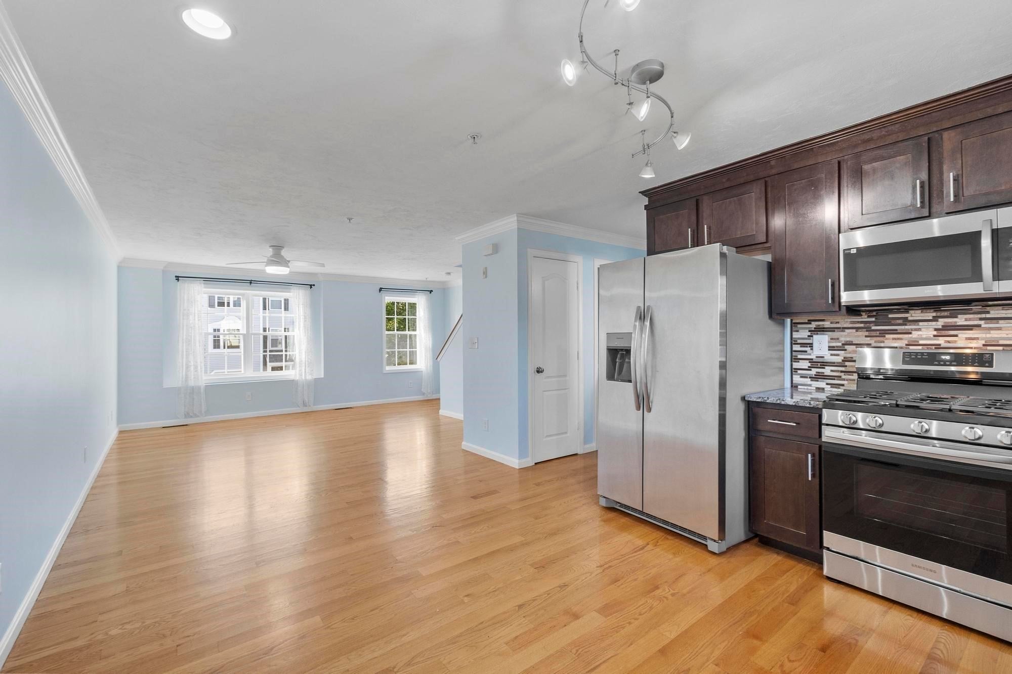15 Bandon Circle #15, Westford, MA, 15 Bandon Circle #15, Westford, MA Photo #4