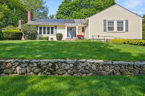 111 Draper Street Lowell MA 01852
