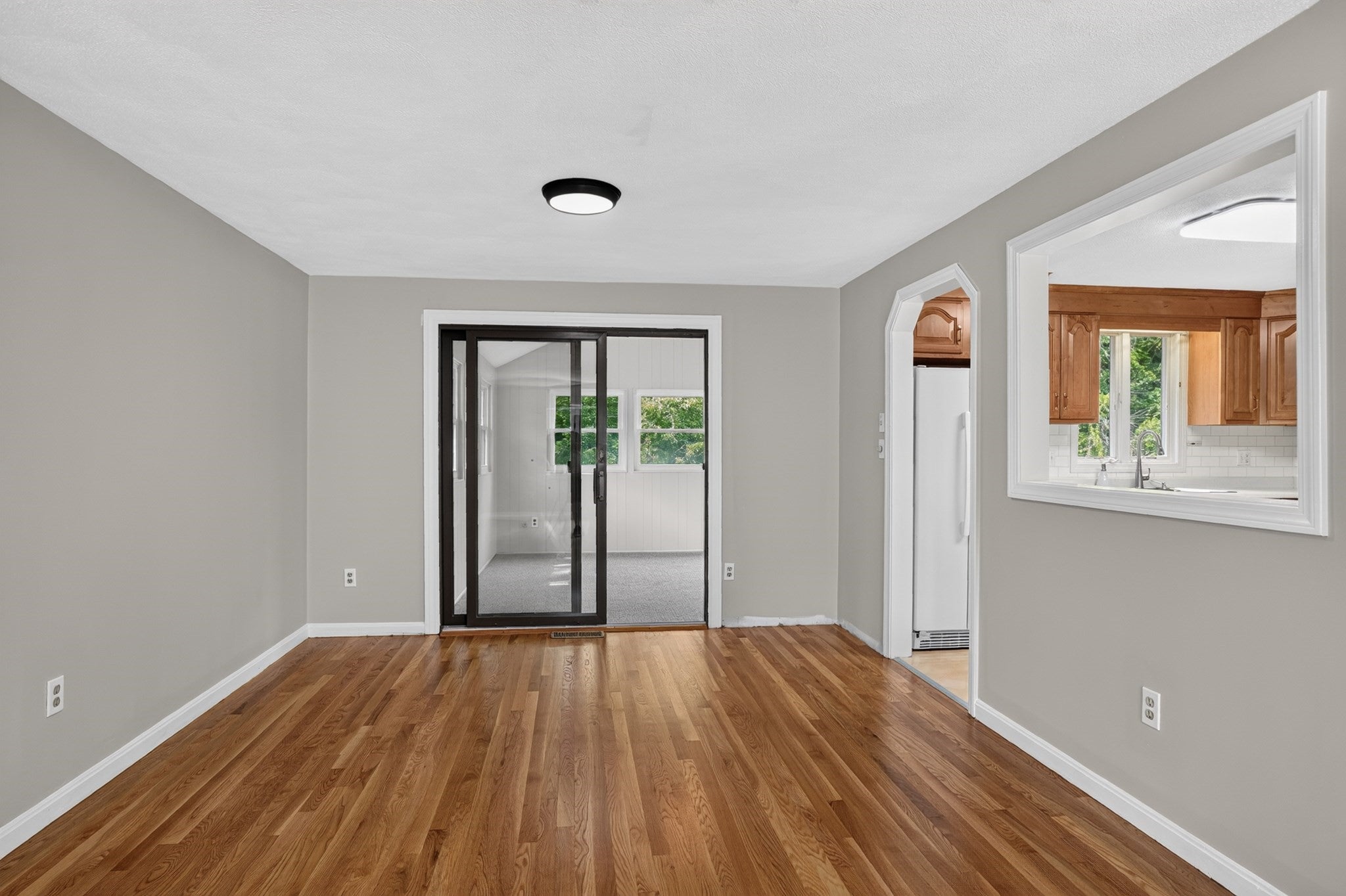 14 Fred St, Burlington, MA Photo #11