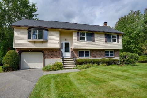 Photo of 14 Fred St, Burlington, MA 01803 (MLS # 73579370)