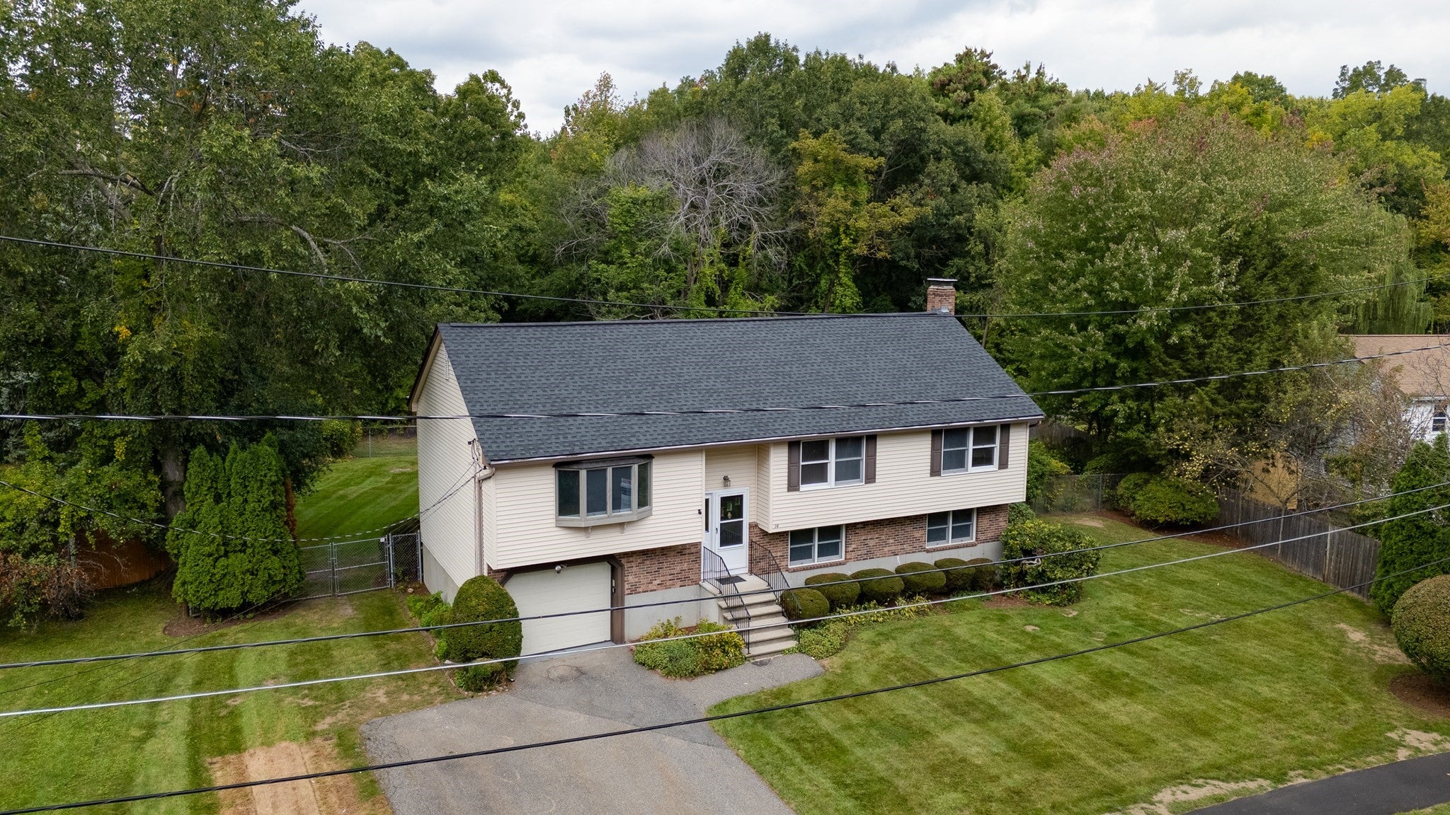 14 Fred St, Burlington, MA Photo #2