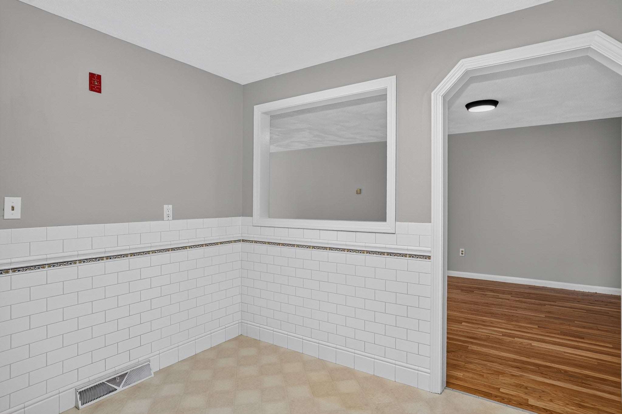 14 Fred St, Burlington, MA Photo #14