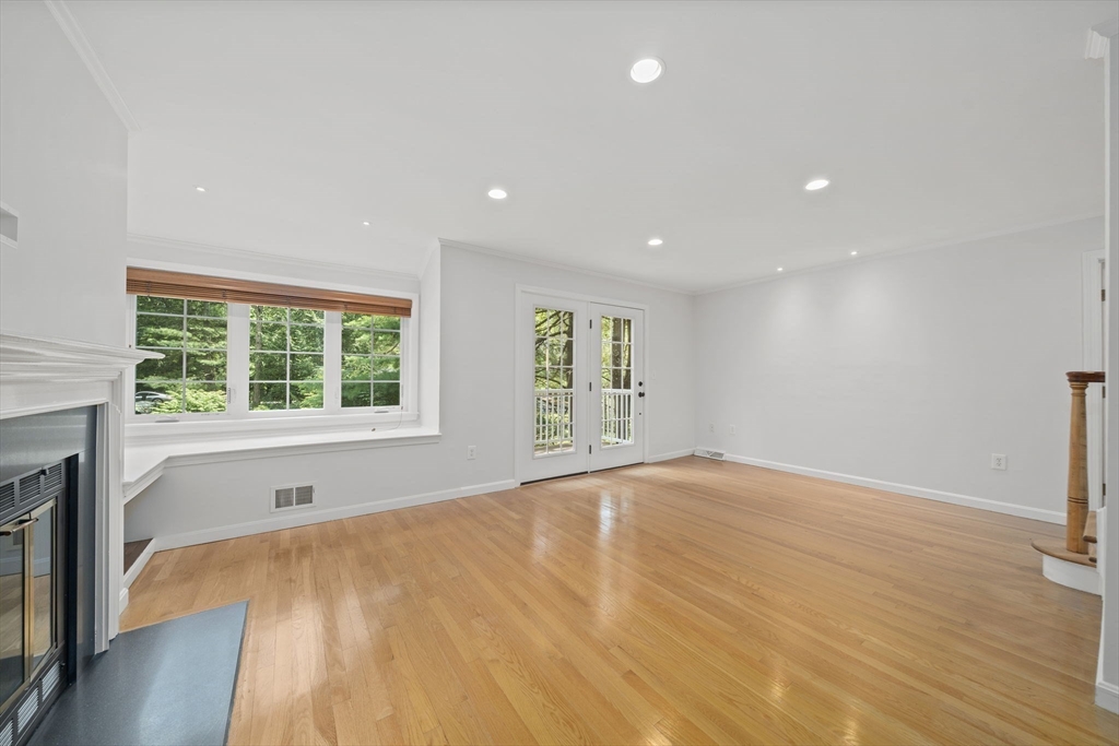 160 Pine St 10