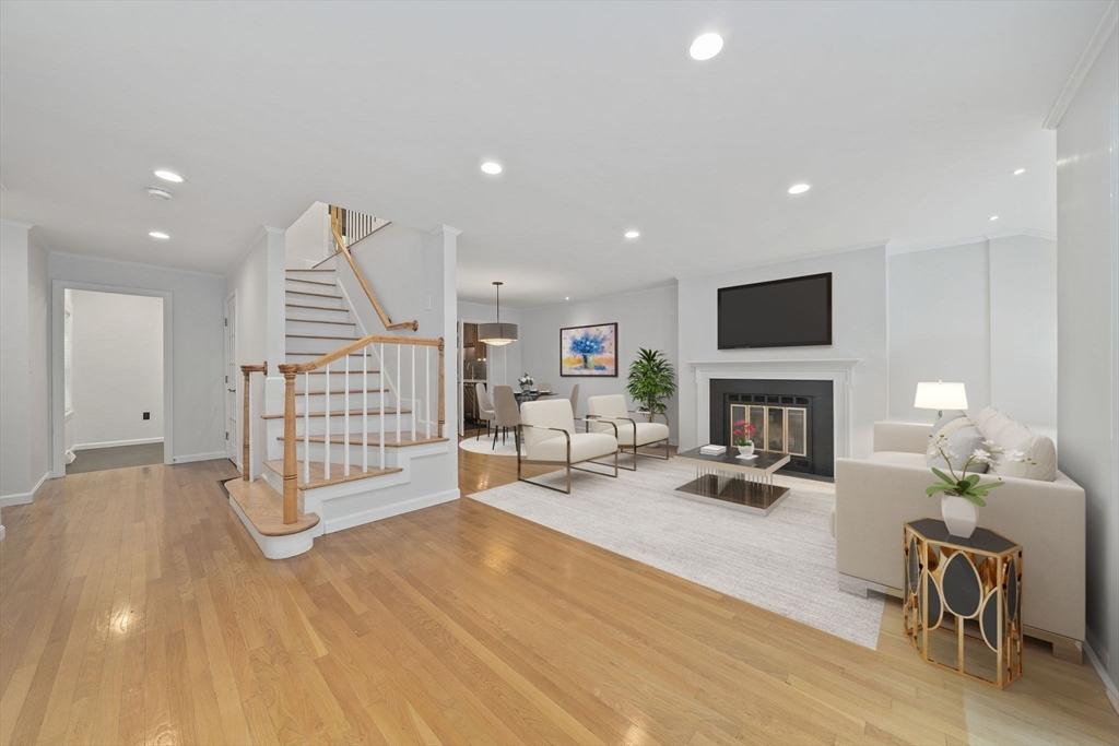 160 Pine St 10