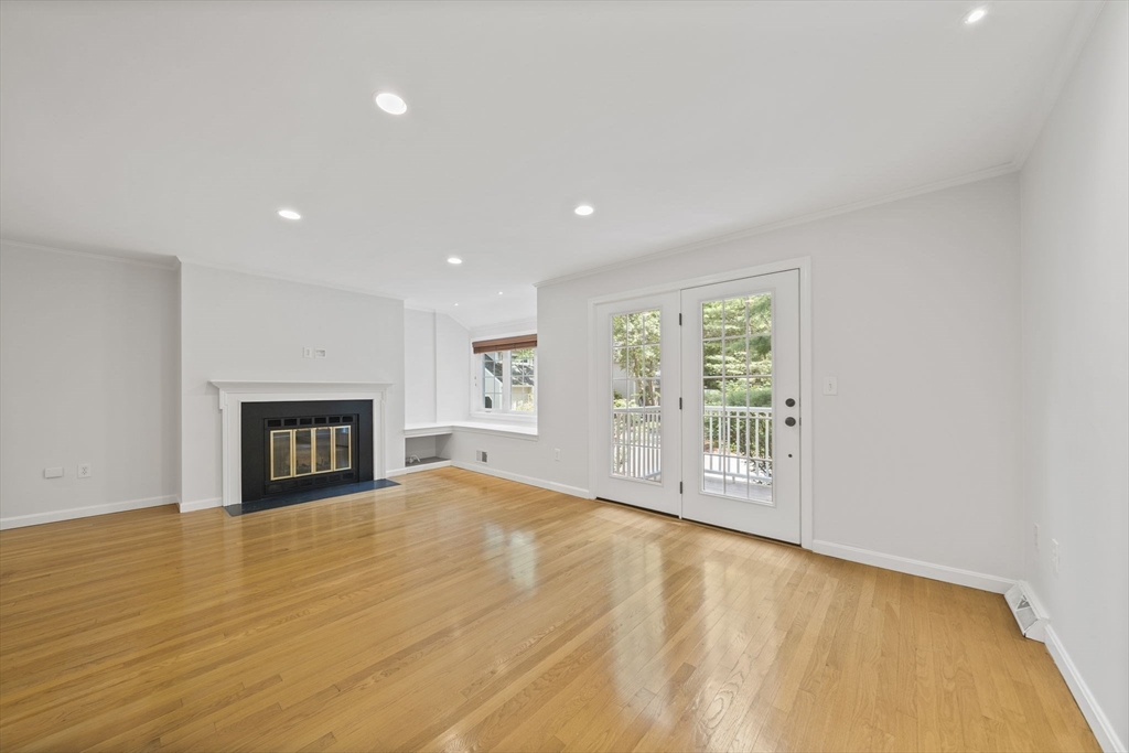 160 Pine St 10