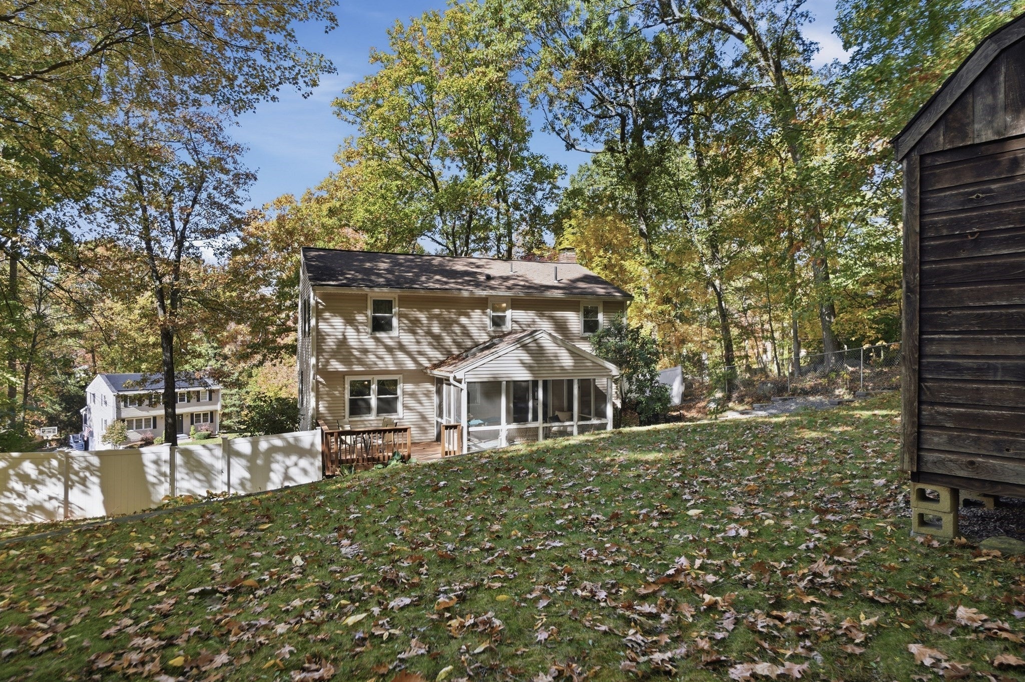5 Ragged Hill Rd