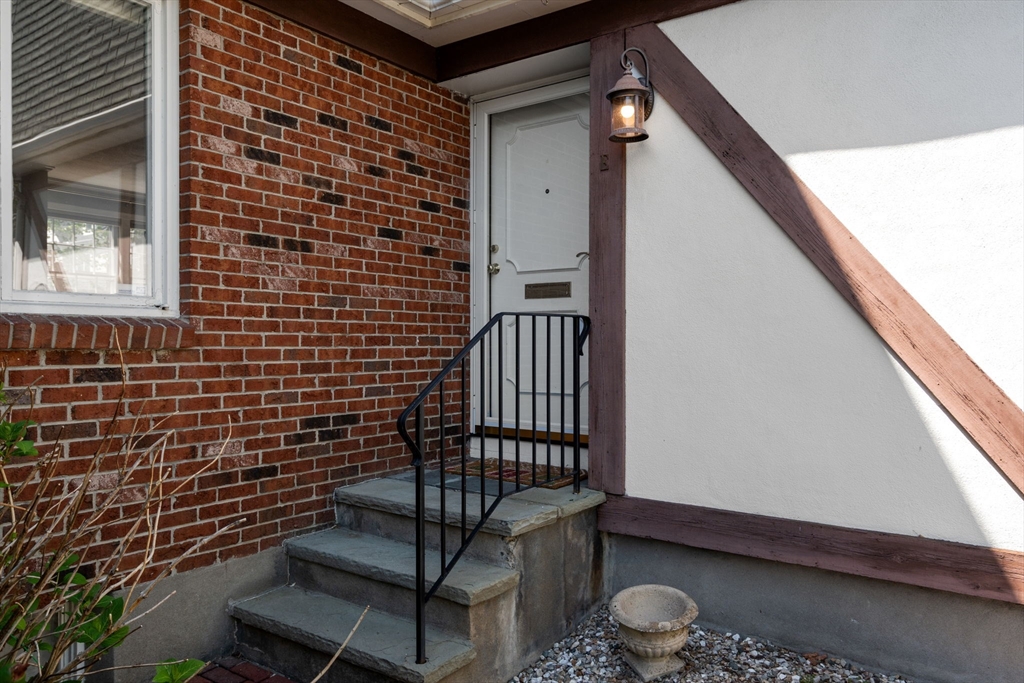 32 Linden St 5