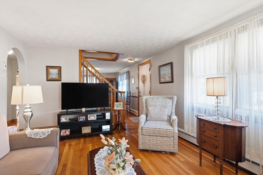 12 Cannon Rock Road, Lynn, MA, 12 Cannon Rock Road, Lynn, MA Photo #6
