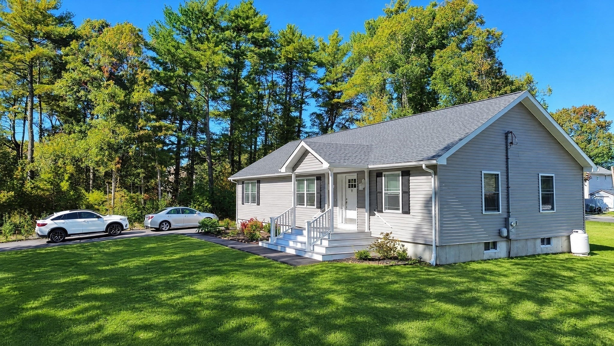 337 Lucy Little Rd, Dartmouth, MA Photo #3