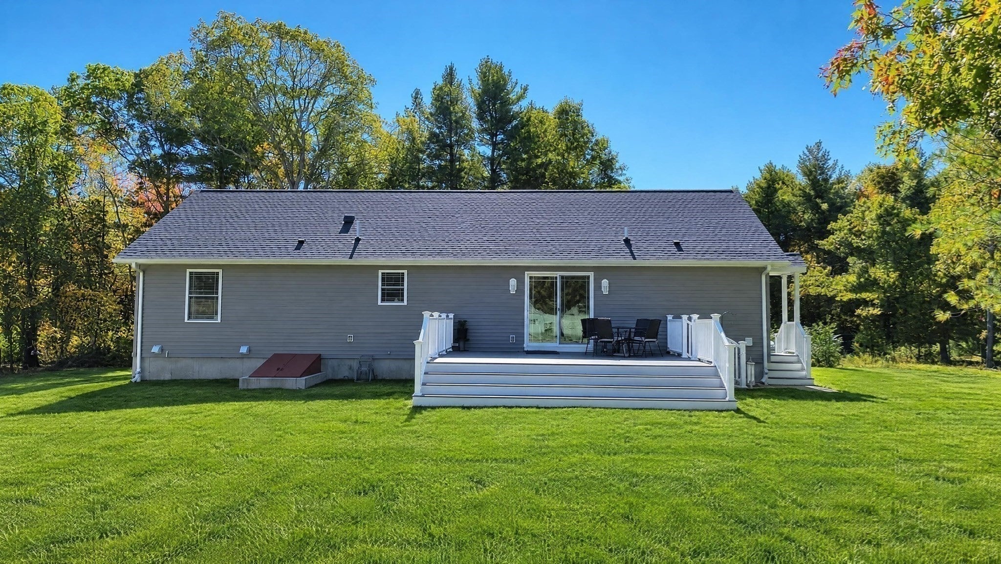 337 Lucy Little Rd, Dartmouth, MA Photo #7