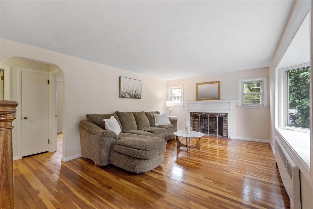 12 Hunt Rd
