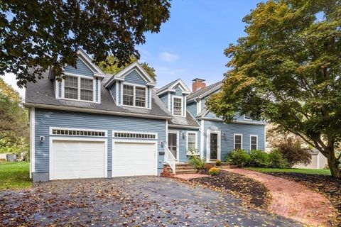 61 Scotland St Hingham MA 02043