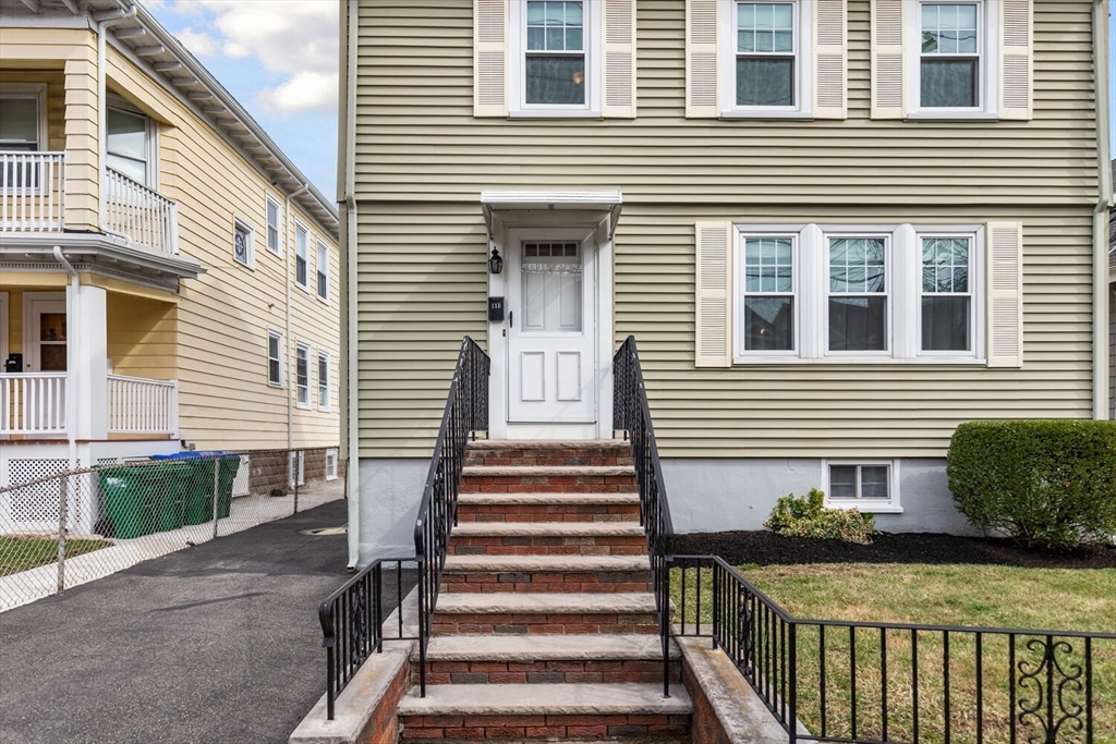 111 4th St