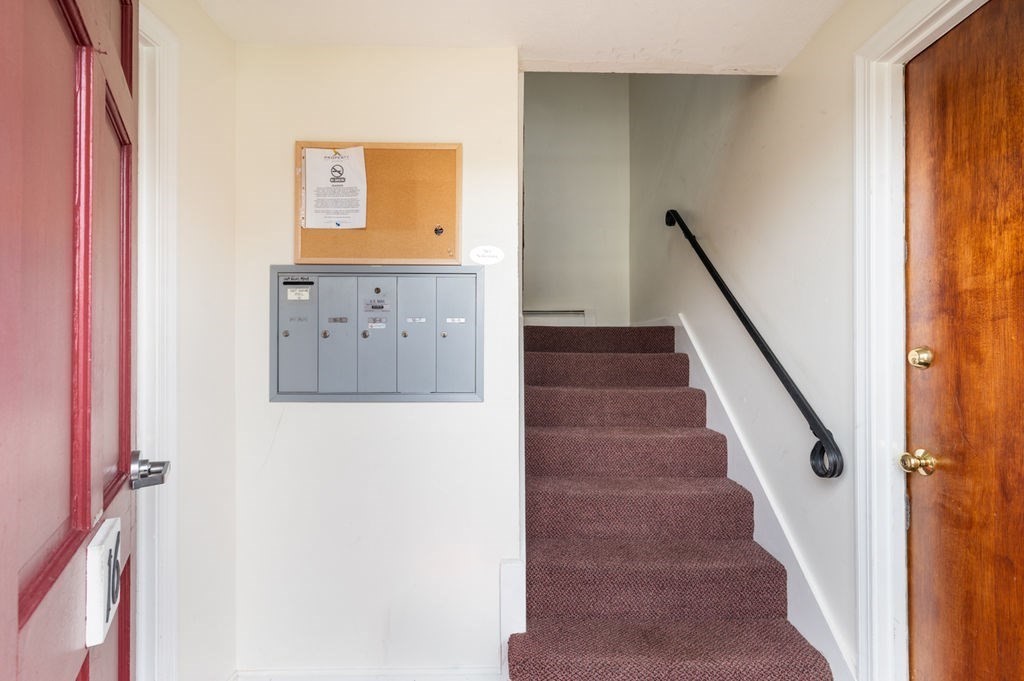 16 Myles Standish Dr 8