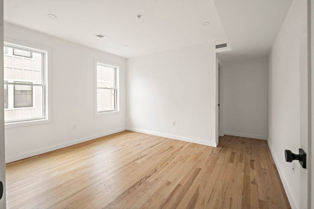 25 Hillsboro St #1, Boston, MA, 25 Hillsboro St #1, Boston, MA Photo #6