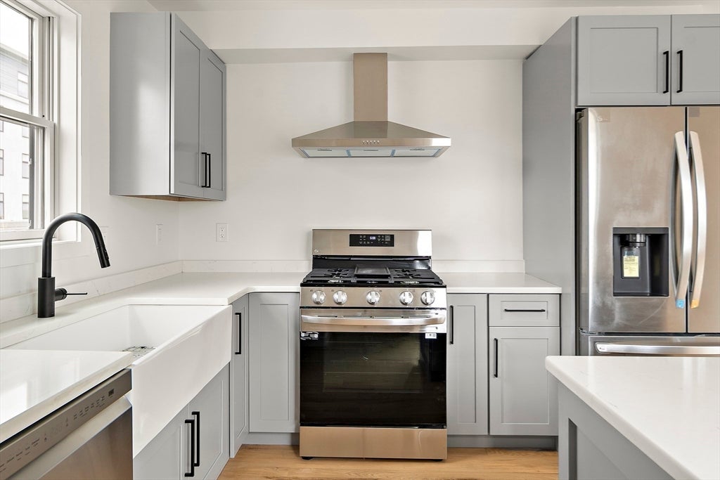 25 Hillsboro St. 1