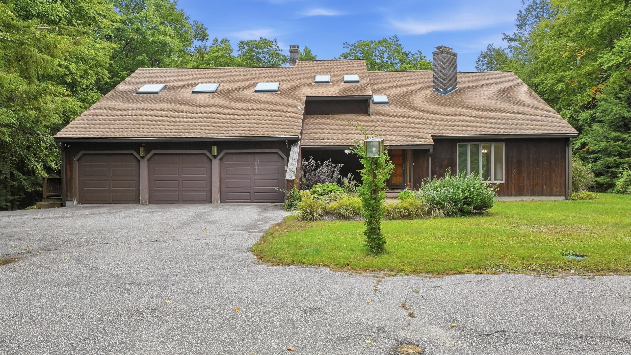 6 Nestlewood Ln