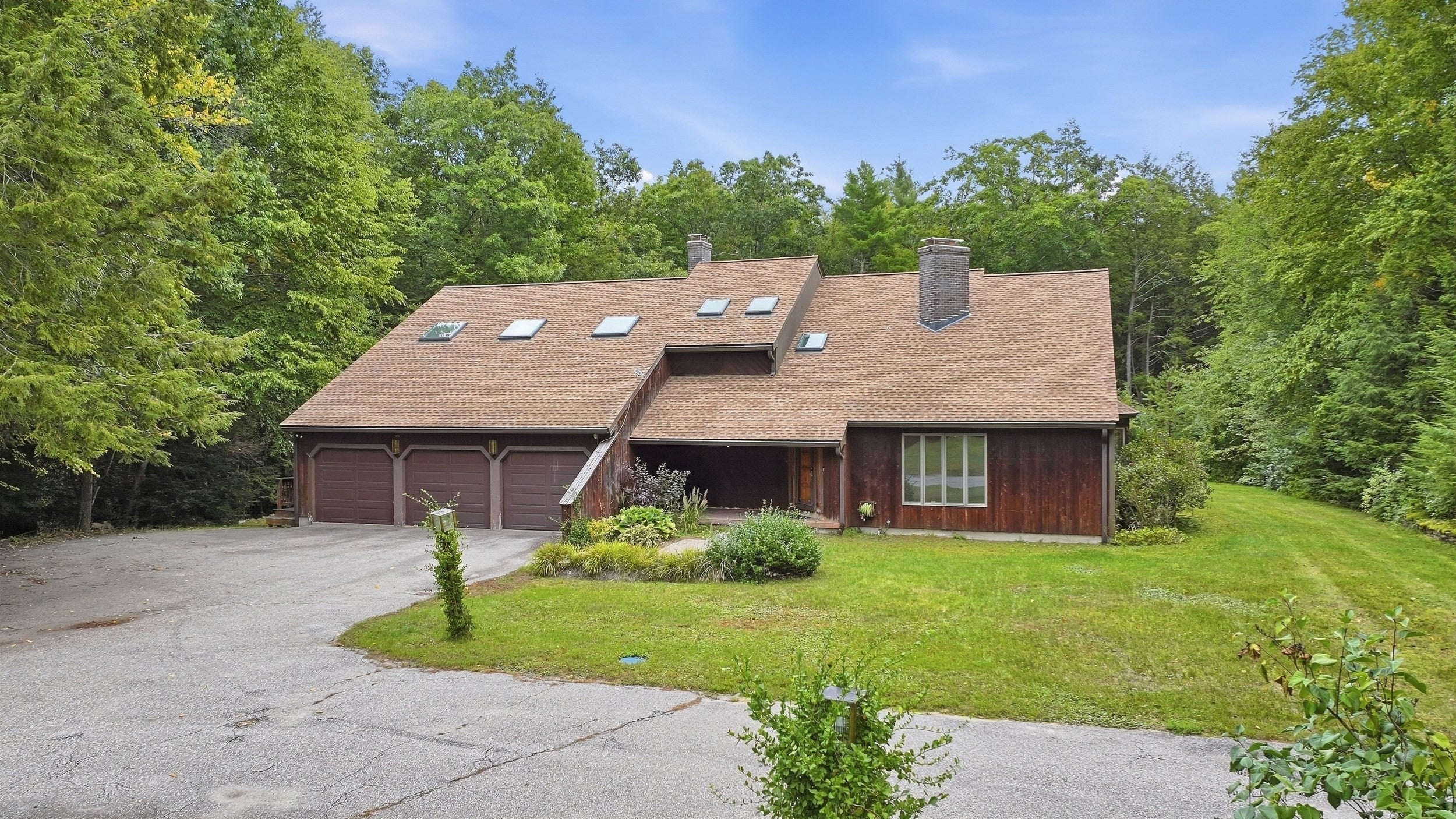 6 Nestlewood Ln