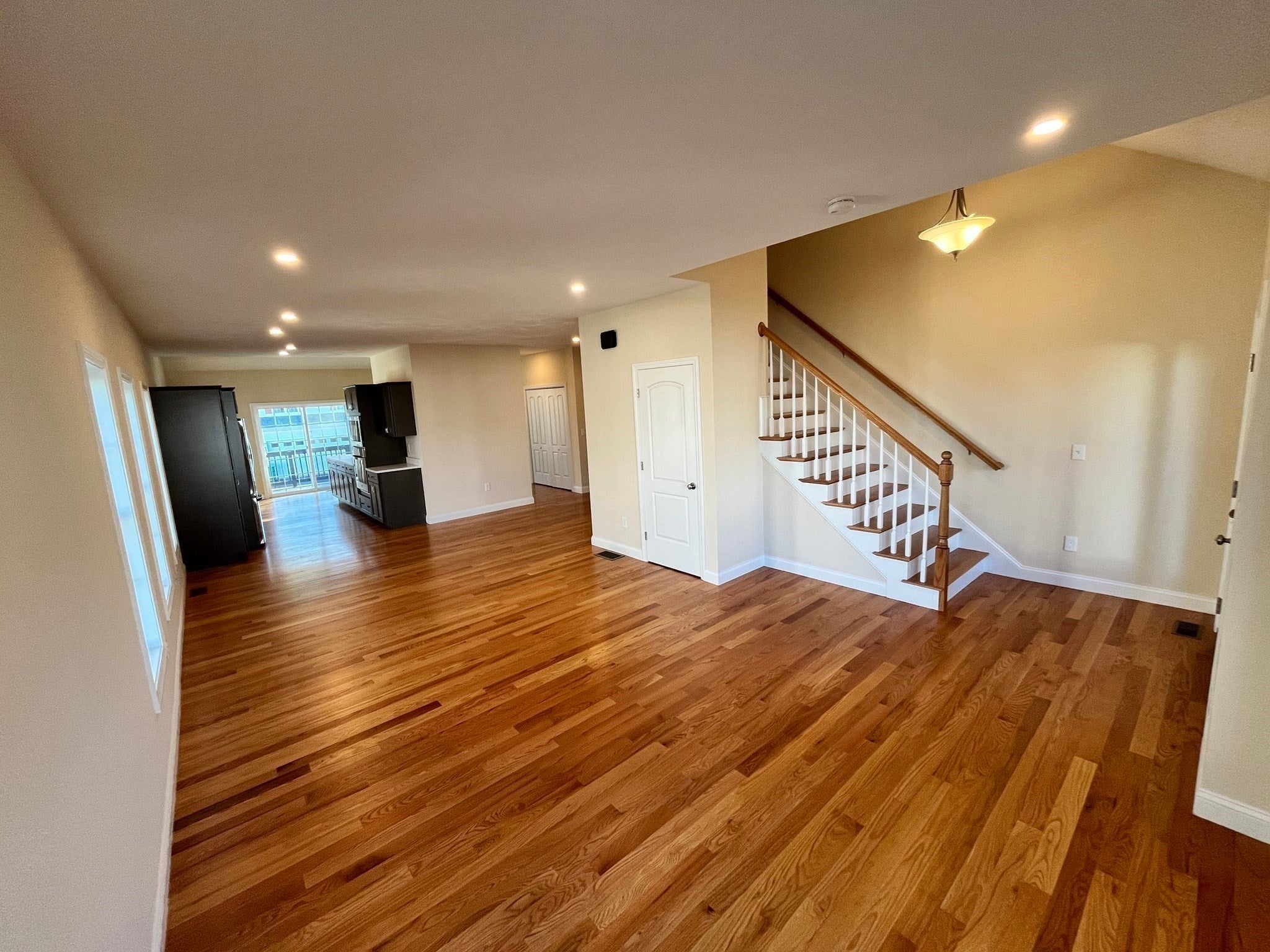 181 Crownshield Ave #C, Uxbridge, MA, 181 Crownshield Ave #C, Uxbridge, MA Photo #3