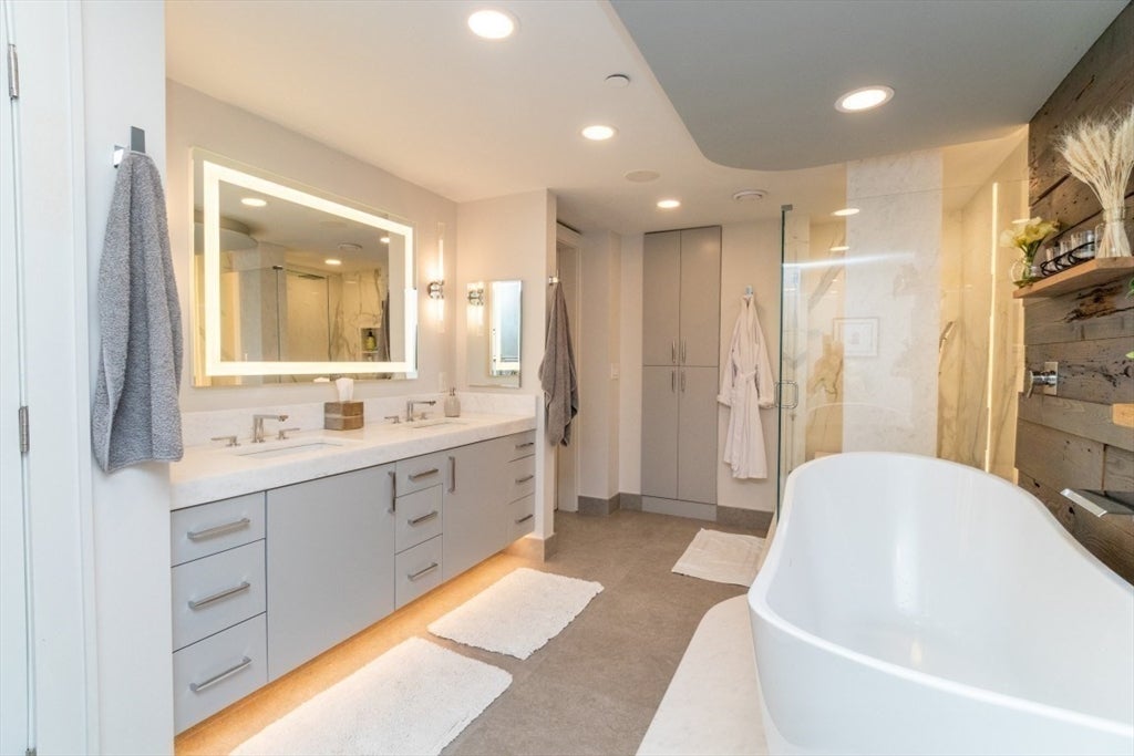 2 Battery Wharf 2508