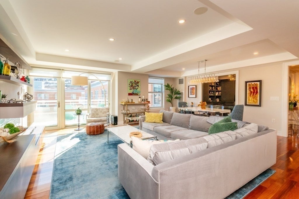 2 Battery Wharf 2508