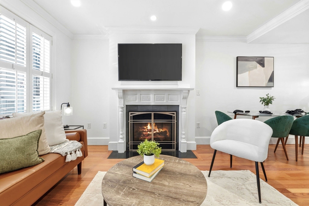 15 Belmont St 1