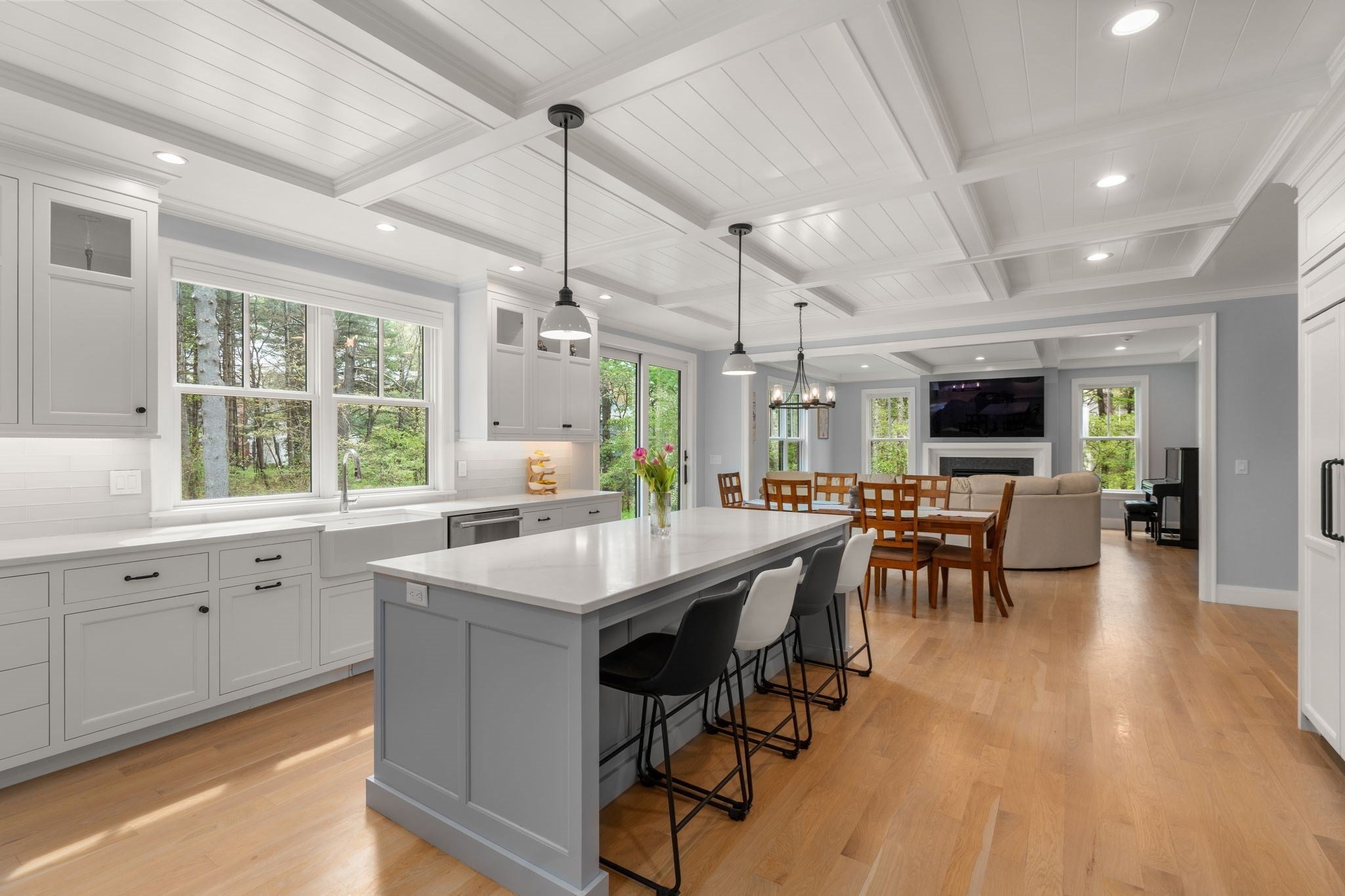 55 Oakdale Ave, Weston, MA Photo #6