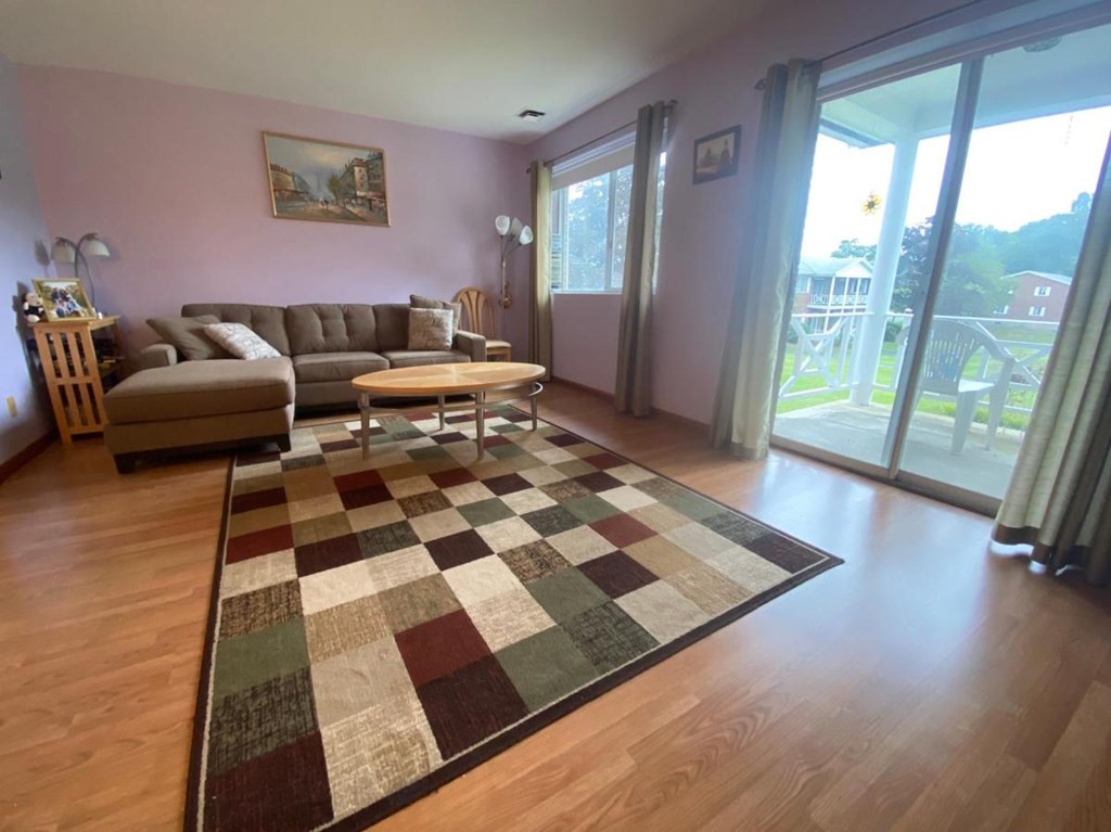 19 Bayberry Dr 4