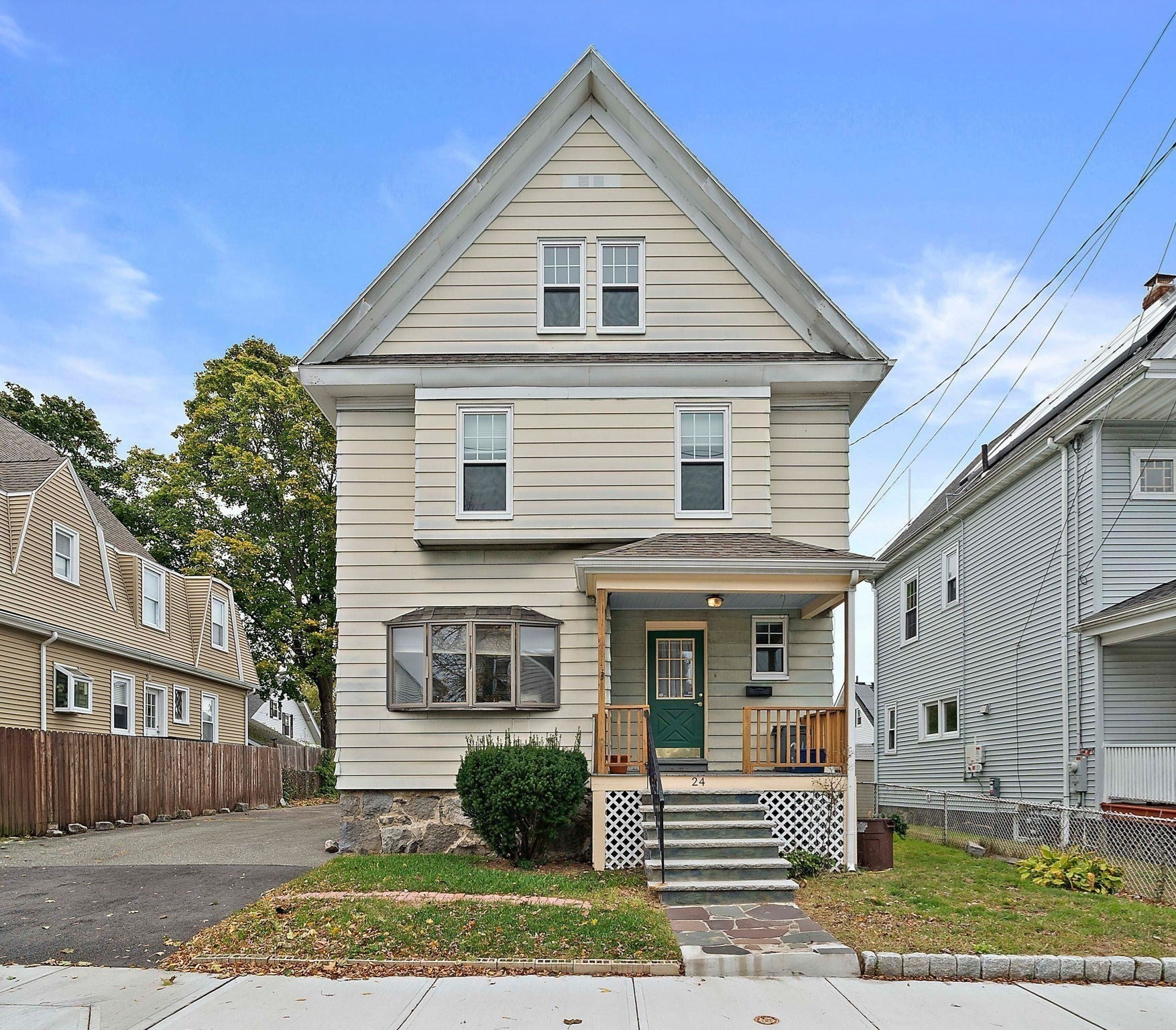 24 Webster St