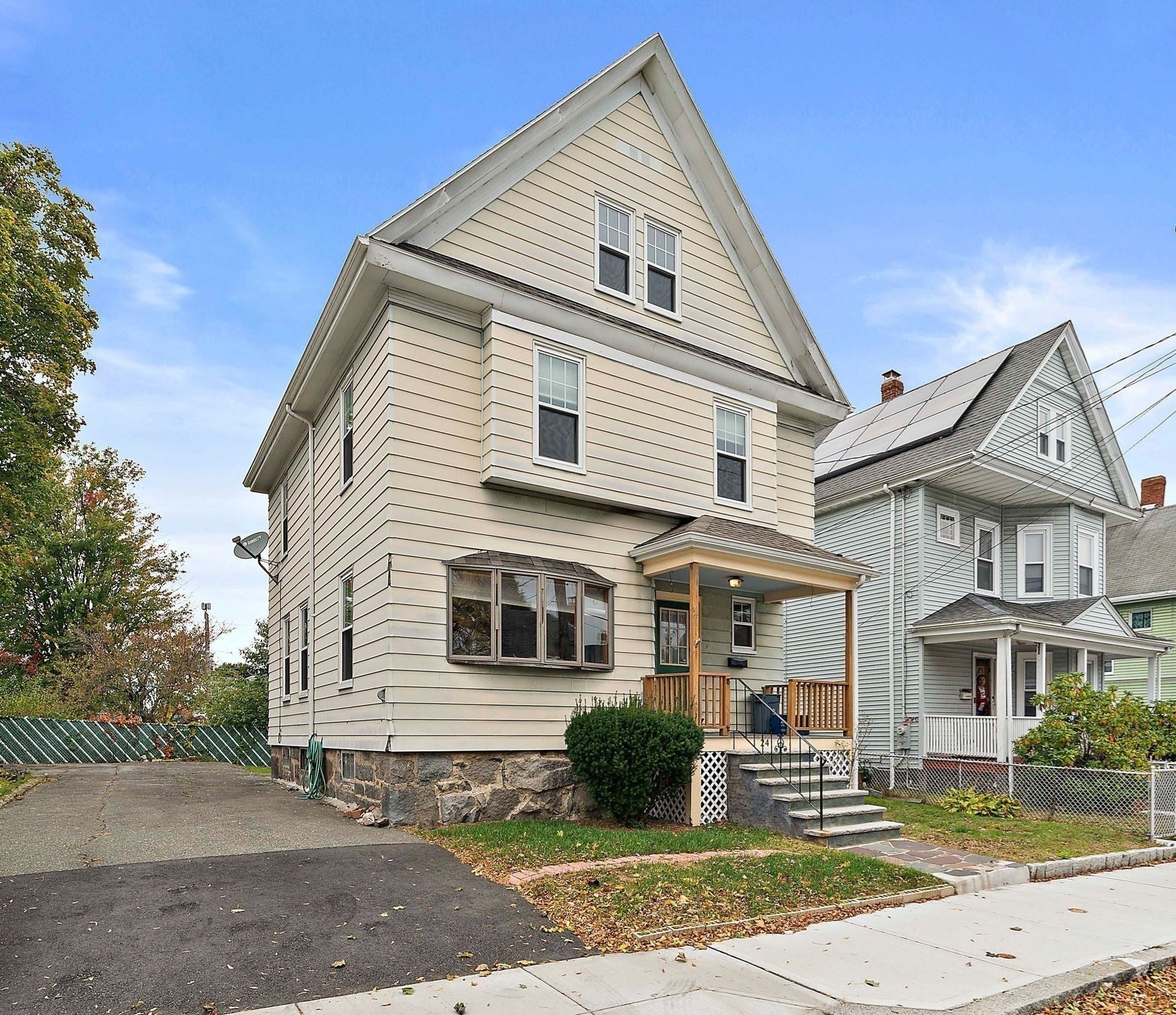 Photo of 24 Webster St, Quincy, MA