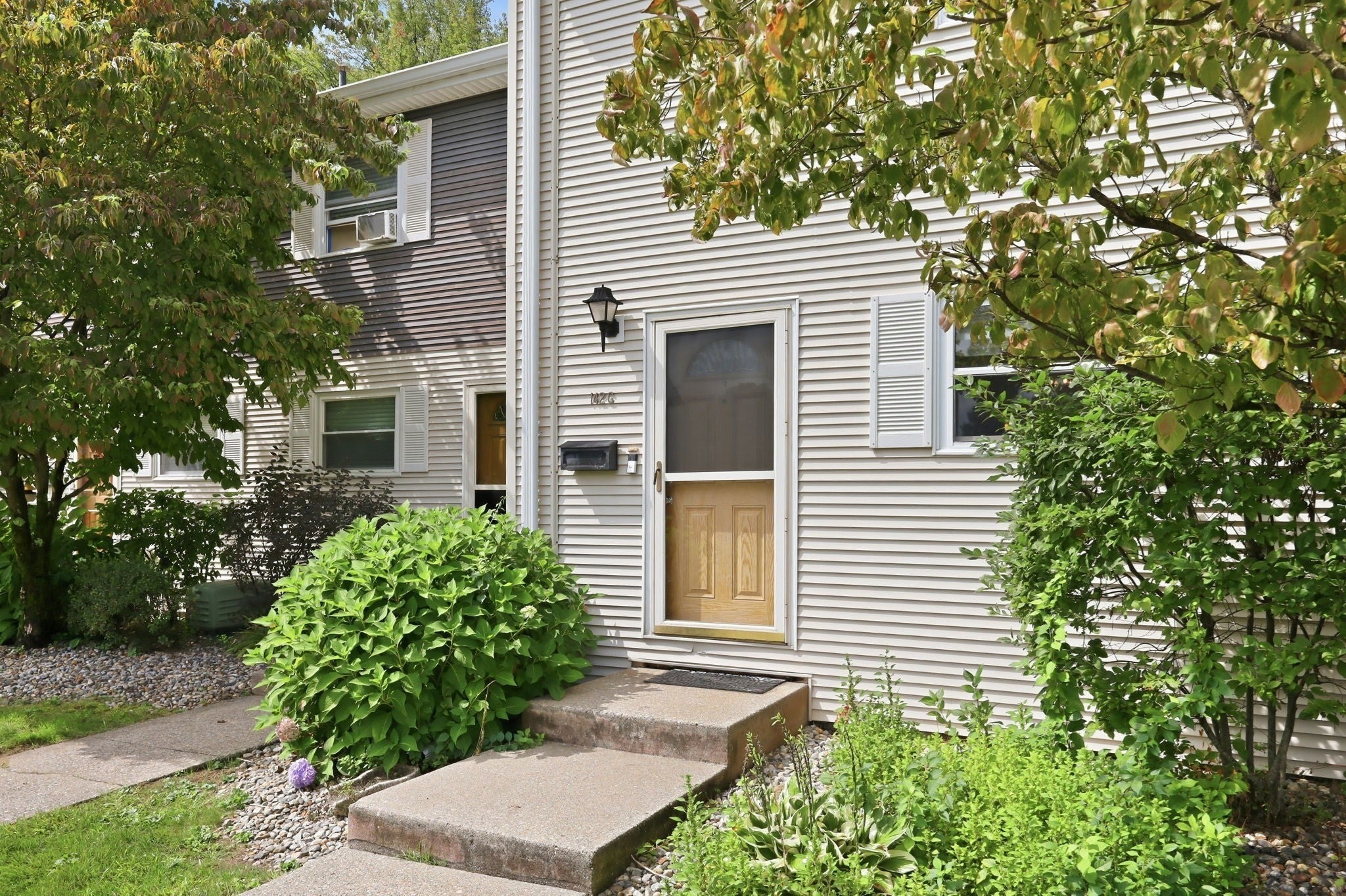 142 Autumn St #G, Agawam, MA Photo #21