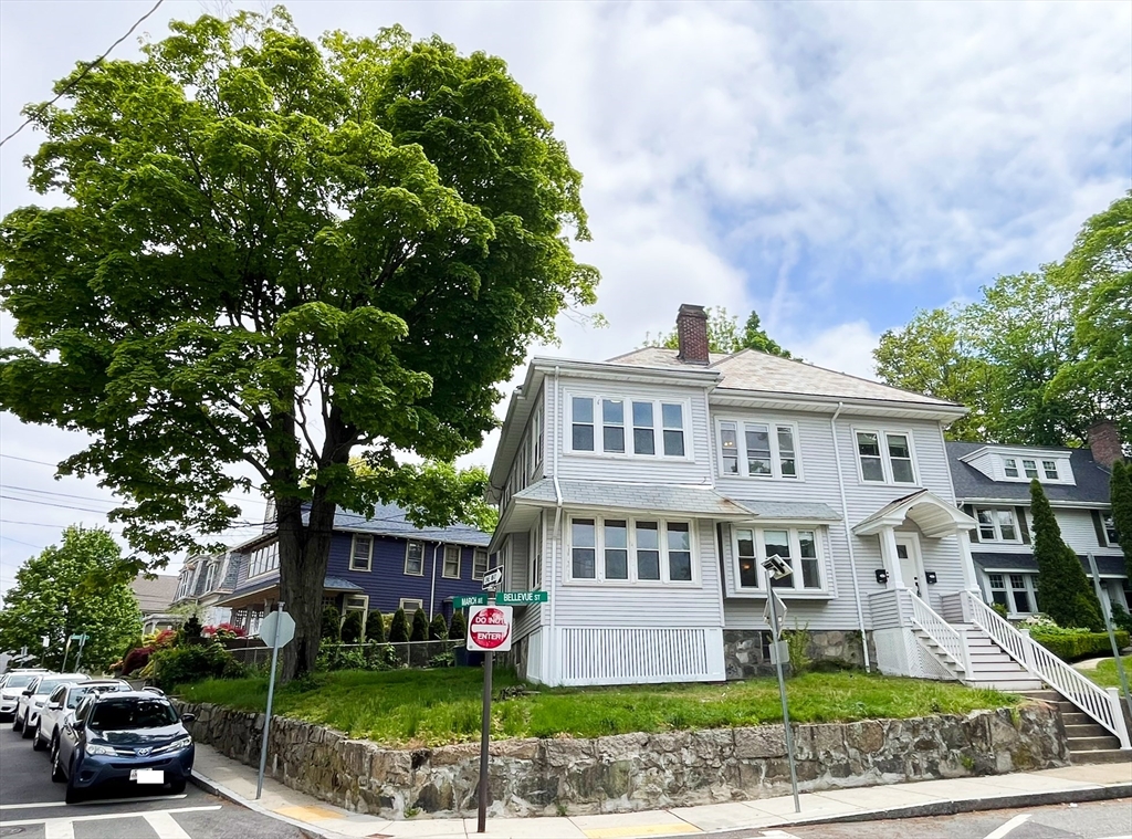 44 Bellevue St 1